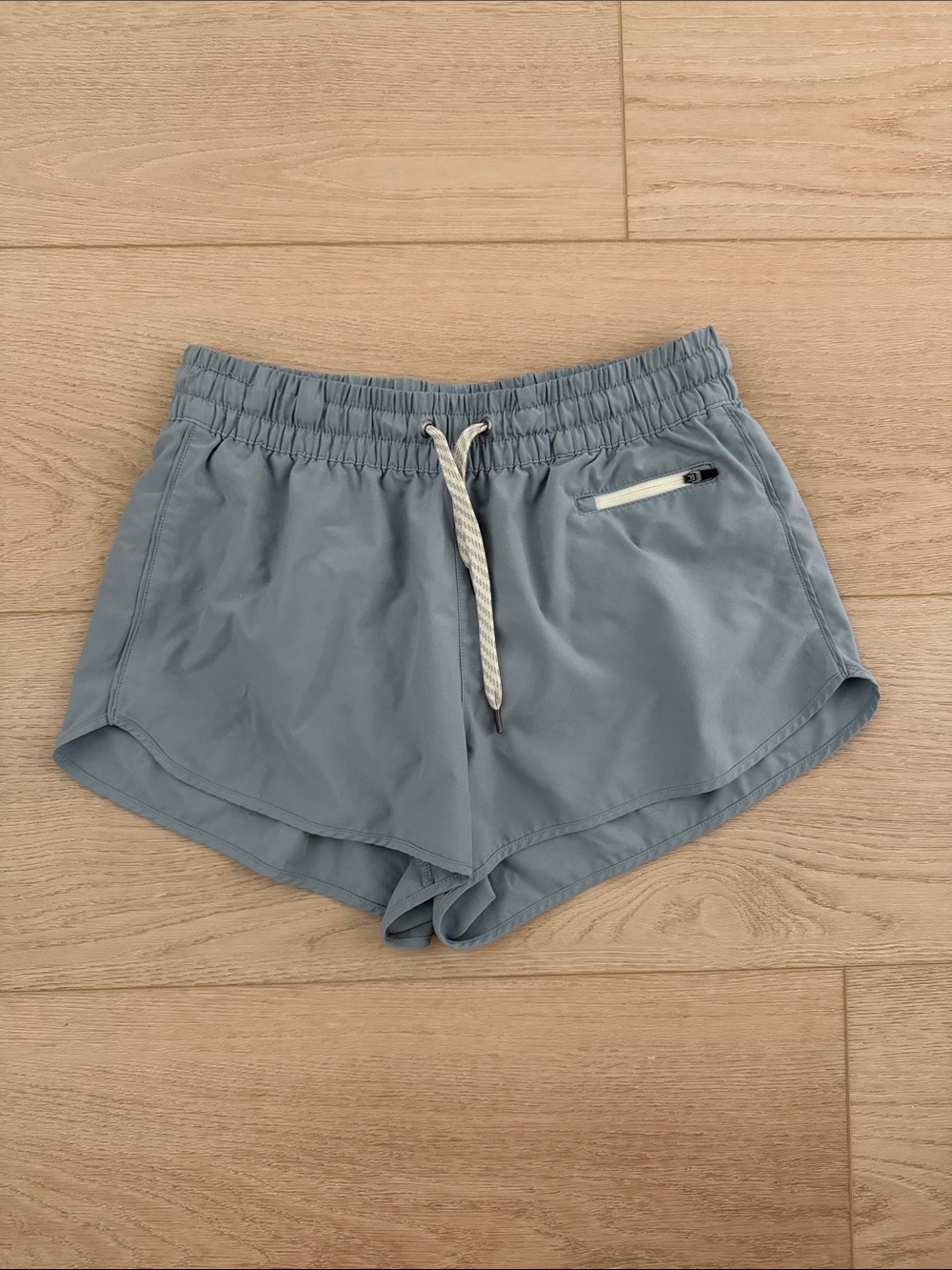 Vuori Clementine 2.0 Short 2.5" dusty blue